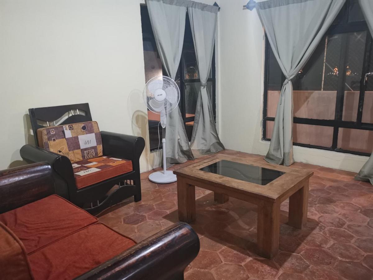 Хостел La Casa Del Abuelo Сан-Міґель-де-Альєнде Екстер'єр фото